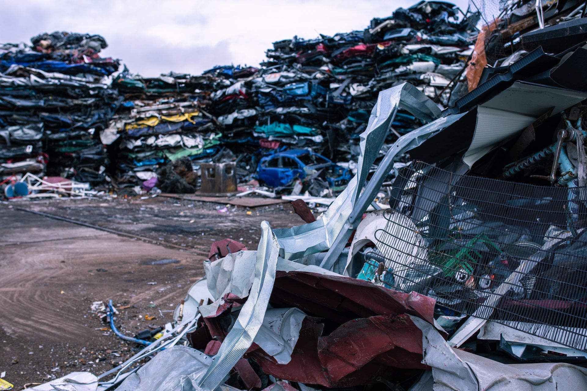 Eco-friendly car recycling facility